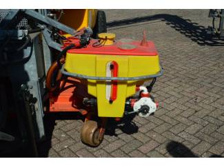 drie rijer spuit H.S.S. CF2000-3NG Boomgaardspuit 3-rijer