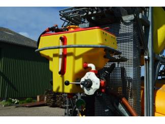 drie rijer spuit H.S.S. CF2000-3NG Boomgaardspuit 3-rijer