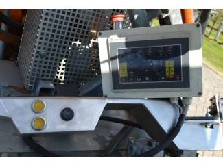 drie rijer spuit H.S.S. CF2000-3NG Boomgaardspuit 3-rijer