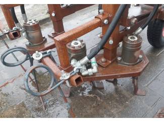 mechanische onkruidbestrijding Rotorschoffelmachine , Rijenfrees