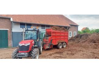 Compost uitrijden
