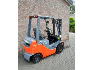 heftrucks stapelaars palletwagens Compacte Diesel Heftruck