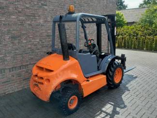Compacte Diesel Ruwterreinheftruck