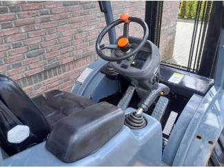 heftrucks stapelaars palletwagens Compacte Diesel Ruwterreinheftruck