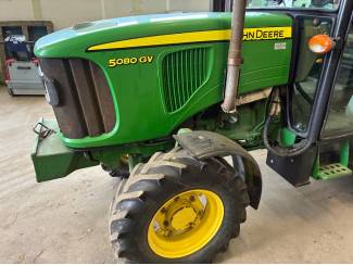 smalspoortractoren John Deere 5080GV - 2011 - 3257 uren