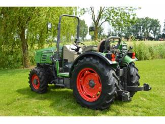smalspoortractoren Fendt 207 V 4-WD Beugelversie