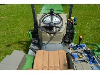 smalspoortractoren Fendt 207 V 4-WD Beugelversie