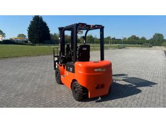 heftrucks stapelaars palletwagens Te koop: Elektrische Heftruck 2.5 Ton Li-Ion ? Bouwjaar 2022