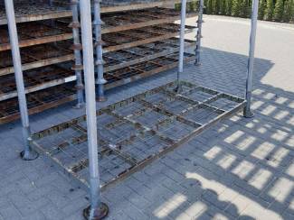 heftrucks stapelaars palletwagens Zeer Grote Stapelrekken met Gaasbodem