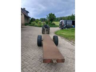 aanhangwagens Fruitteelt/kisten wagen achter de tractor