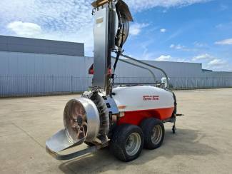 spuitmachines en toebehoren Induma Turbo Twister boomgaardspuit 1500L