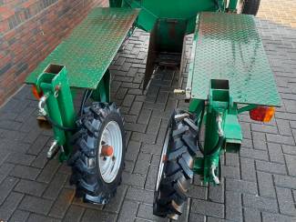 Appelbomen Plantmachine 30cm Sleuf met Spitschroef