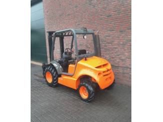 heftrucks stapelaars palletwagens Lichte 4WD Terreinheftruck