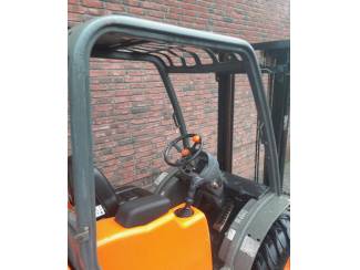 heftrucks stapelaars palletwagens Lichte 4WD Terreinheftruck