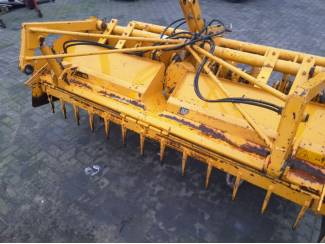 mechanische onkruidbestrijding Krukas Spitmachine 240cm