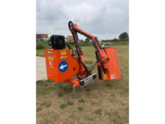 Rinieri BR-VISION 490 maaiarm - naast cabine