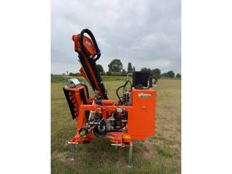 Snipperaars Rinieri BR-VISION 490 maaiarm - naast cabine