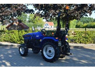 smalspoortractoren Farmtrac FT26 Compacttractor