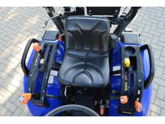 smalspoortractoren Farmtrac FT26 Compacttractor