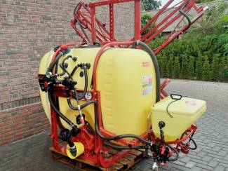 Compacte Veldspuit met Spoelbak & Fustreiniger