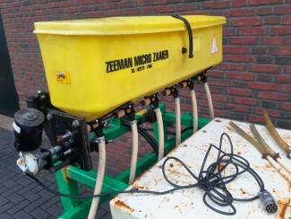 mechanische onkruidbestrijding Aangedreven Strooier met Opbouwstrooier