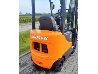 heftrucks stapelaars palletwagens Compacte Diesel Heftruck