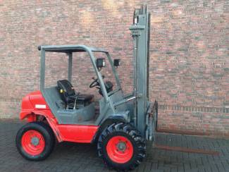heftrucks stapelaars palletwagens Lichte Diesel Terreinheftruck