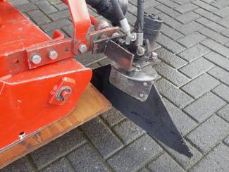 Snipperaars Zware Klepelmaaier met Strokenpoetser