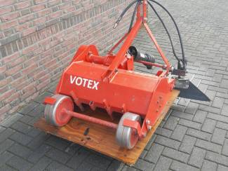 Zware Klepelmaaier met Strokenpoetser