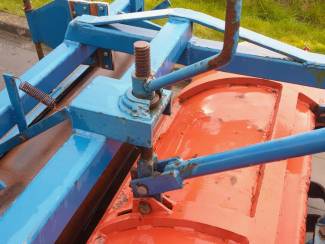 mechanische onkruidbestrijding Egalisatiefrees met Schudeg