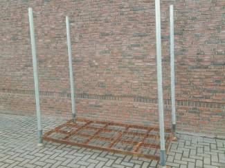 Grote Verzinkte Stapelrekken met Gaasbodem