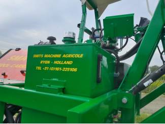 spuitmachines en toebehoren SMA Portaaltractor + Werktuigen