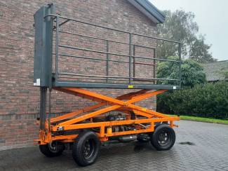 hoogwerkers en plukkoppers Licht Compact Snoeiplateau