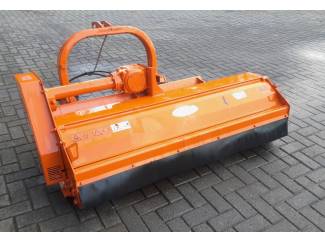Snipperaars Zware Klepelmaaier met Sideshift