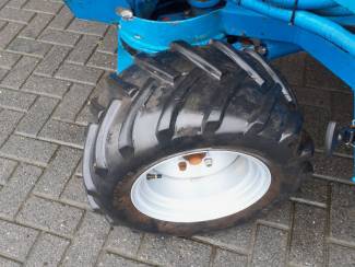 hoogwerkers en plukkoppers Compact Snoeiplateau met Dieselmotor