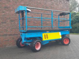 hoogwerkers en plukkoppers Compact Snoeiplateau met Dieselmotor