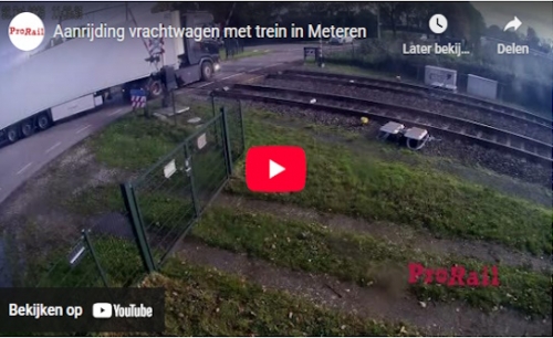 Volle NS-intercity crasht bij Meteren op vrachtwagen vol peren