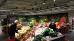 Minister De Sutter pleit voor afschaffing btw op groenten en fruit